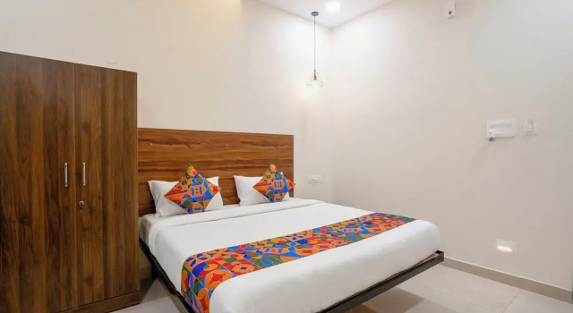Номер Executive Fabhotel Three Waves