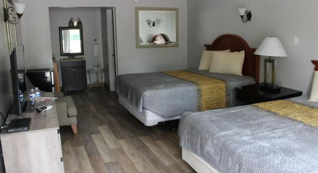 Двухместный номер Deluxe ANS INN & SUITES