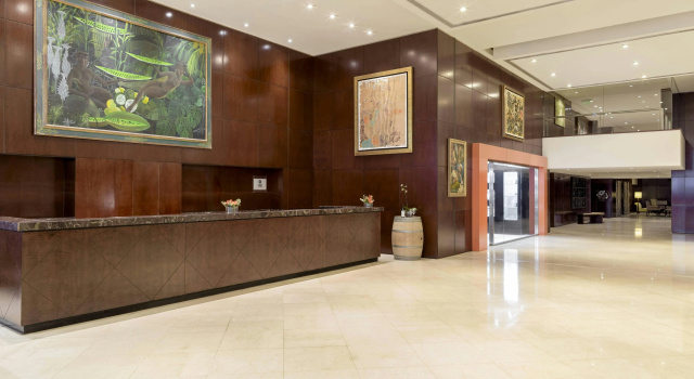 Sheraton Mendoza Hotel, Забронировать Отель Мендоса провинция Мендоса