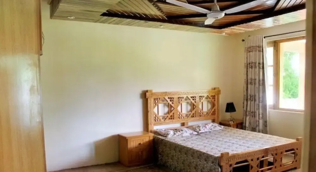 Hotel Hunza White House, Prenota Hotel Hotel a Gilgit-Baltistan con parcheggio, Parcheggio