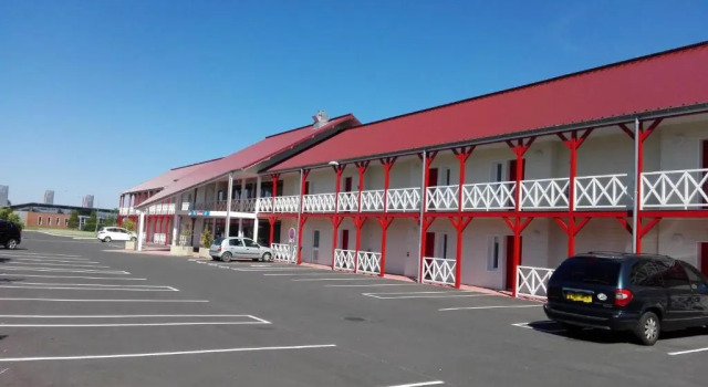 Одноместный номер Standard Fasthotel Montmarault
