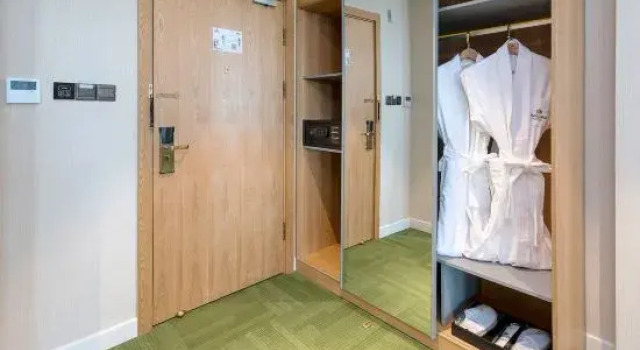 Семейный люкс Business Aurora Hotel