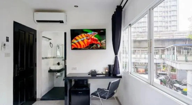 Двухместный люкс Standard Thonglor Suites Hotel