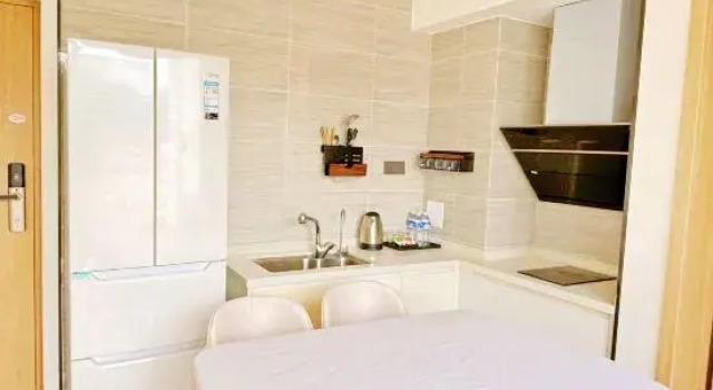 Люкс Standard eStay Residence (Fuxian Lake International Tourist Resort store)