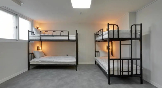 Кровать в общем номере (женский номер) Slow Stay DA