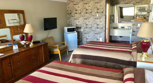 Четырёхместный номер Standard Motel Belle Riviere