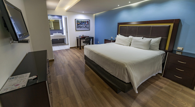 Quinta Dorada Hotel & Suites, Reserva ahora Hotel Hoteles en Saltillo con piscina, Piscina
