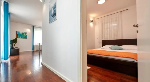 Apartments Gea Trogir, Rezerwuj Apartament Hotele w Split-Dalmatia County z parkingiem, Parking