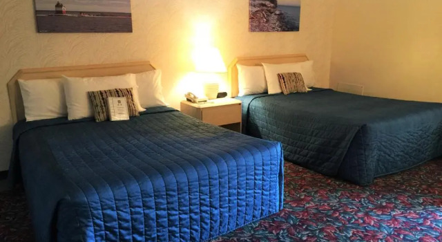 Четырёхместный номер Deluxe Cedar Motor Inn