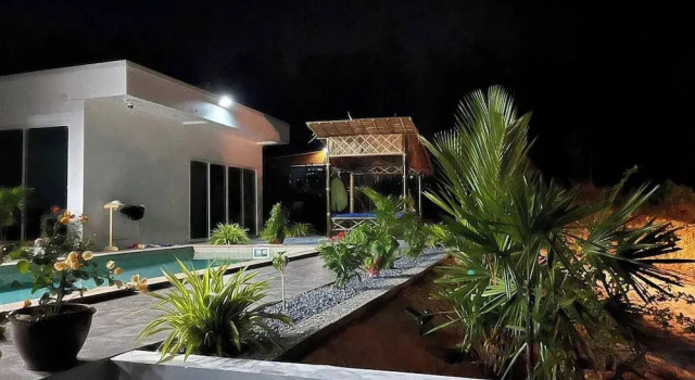 Вилла с 2 комнатами Baan ton mai 2 Bedrooms 400 m From the Beach