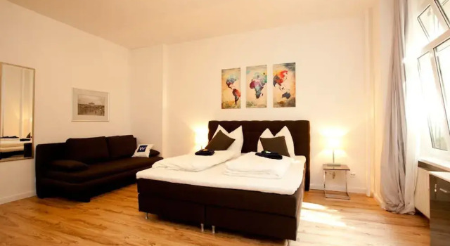 Lovely Flats Englische Straße, Prenota Hotel Charlottenburg-Wilmersdorf Berlino, vicino a Stazione Metro Turmstraße