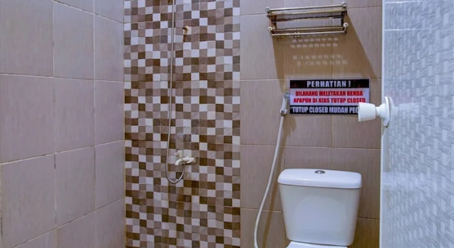 Двухместный номер Standard Reddoorz Syariah at House Of Melati Kepanjen