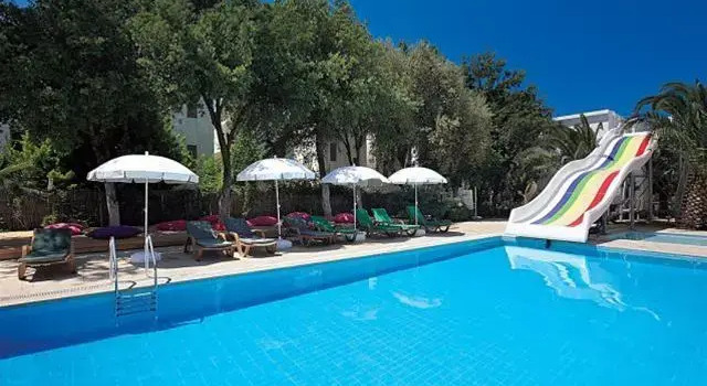 Club Aqua Torba, Rezervovat Hotel Torba 