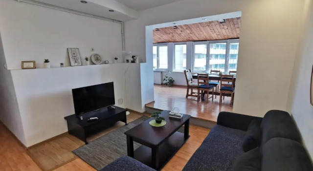 Апартаменты Black and White Apartments