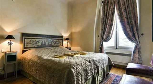 Studios Paris Appartement Louis XIV, Забронировать Отель Париж Иль-де-Франс, рядом с Станция метро Rambuteau