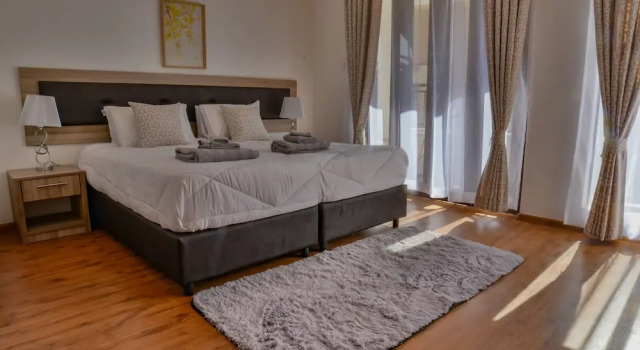 Standard triplă cameră cu vedere la râu Edmor Residences - Riverside
