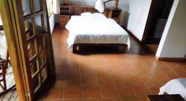 Rancho Margot, Prenota Hotel El Castillo Alajuela