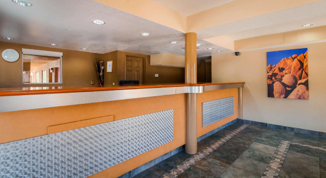 Cajon Pass Inn, Забронировать Отель Каджон-Джанкшен San Bernardino Mountains