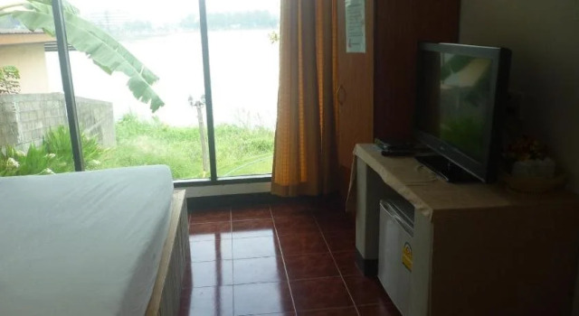 Baan Din Baramee Resort, Забронировать Курортный отель Кампхэнгпхет Kamphang Phet Province