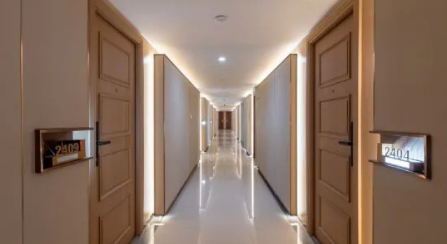Wuhan Nanjing Garden S High-altitude Hotel (Hankou Railway Station Oceanwide CBD Branch)