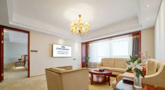 Клубный люкс Howard Johnson Parkview Plaza Erdos