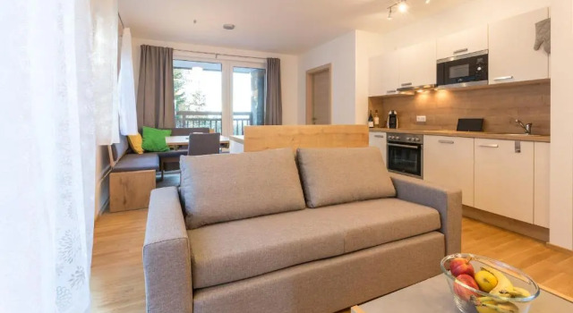 Ski In Ski Out Apartment Fastenberg Top 2 by AA Holiday Homes, Prenota Appartamento Hotel a Stiria con parcheggio, Parcheggio