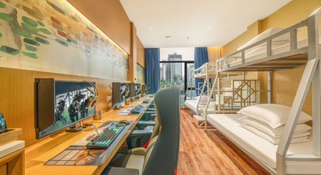 Кровать в общем номере Fujia Business Hotel