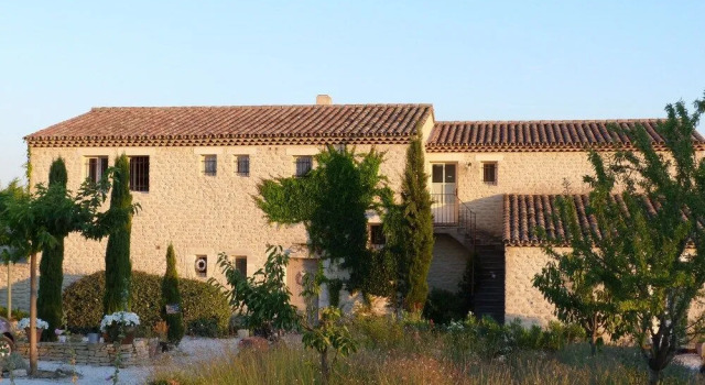 Le Mas des Etoiles - Luberon B&B, Rezerwuj Bed and Breakfast Hotele w Gordes ze śniadaniem, Śniadanie
