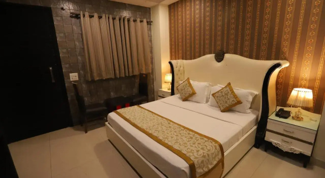 Hotel Vivah Residency Couple Friendly Pashim Vihar