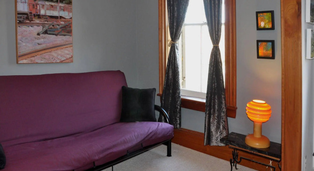 The Gallery Inn, Забронировать Отель Кингстон Ulster County, рядом с Туристический и информационный центр Кингстона