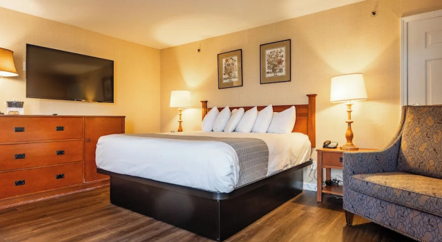 Люкс Premier с балконом The Wolfeboro Inn