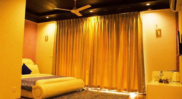 Viluxer Retreat Maldives, Book Hotel Hoteller i Gnaviyani Atoll med parkering, Parkering