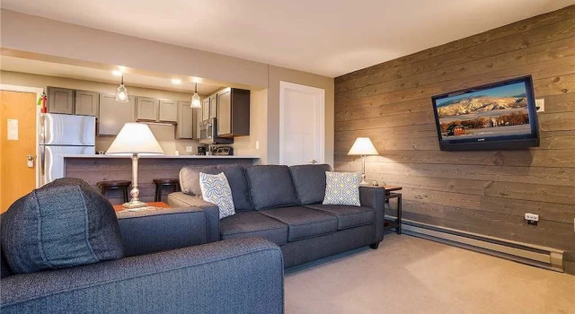 2215 Storm Meadows Dr Condo Unit 13 Building A 1 Bedroom 1 Bathroom Co, Забронировать Отель Отели Стимбот-Спрингса 3 звезды, 3*
