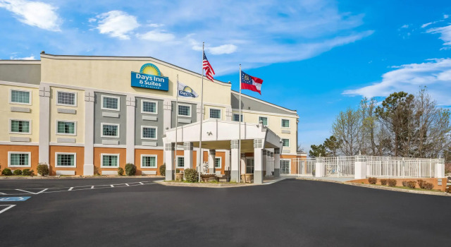 Days Inn & Suites by Wyndham Union City