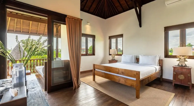 Семейная вилла с 5 комнатами Villa Tropical Svasti by Nakula