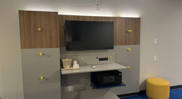 Люкс Microtel Inn & Suites by Wyndham Independence