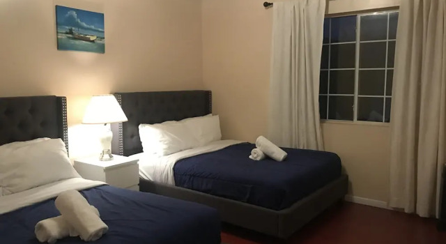 Коттедж Comfort Hollywood Luxury Double bedrooms