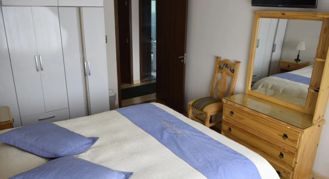 Семейные апартаменты с 3 комнатами Almudena Apart Hotel