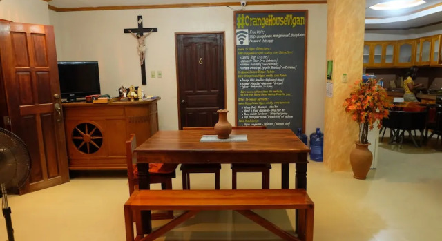 The Orange House - Vigan Villa, Reservar Vila Casas de campo em Ilocos Region, Casa de campo / Cottage