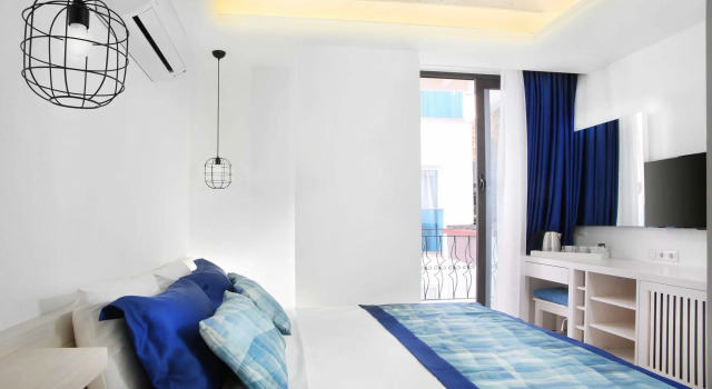 Nur Beach Hotel