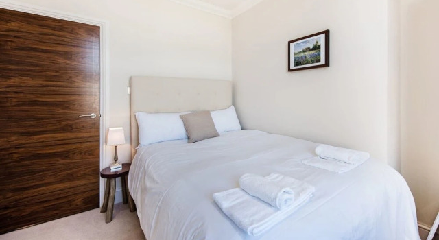 Bright & Modern 2bed in Earls Court