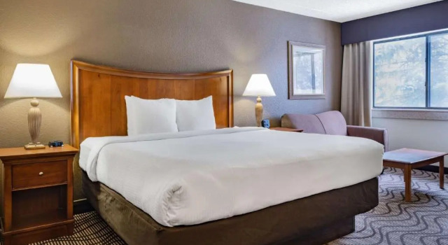 Номер Executive La Quinta by Wyndham Minneapolis-Minnetonka
