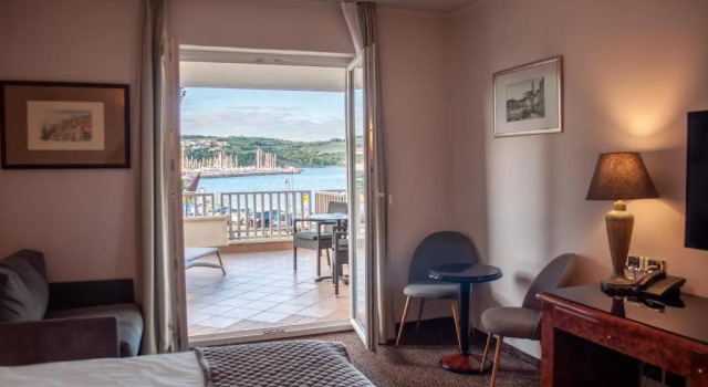 Двухместный номер Superior с балконом Hotel Marina