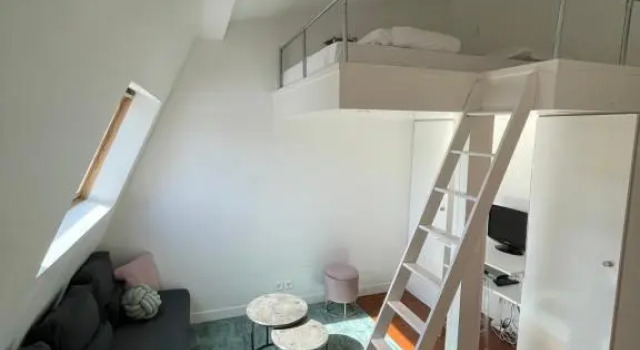 Студия Beautiful Lincoln Apartment