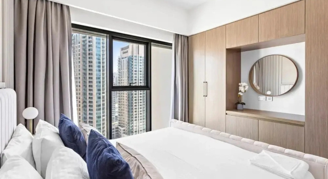 Silkhaus Premium Pad in Burj Royale Elegant, Забронировать Апартаменты/квартира Дубай Эмират Дубай, рядом с SEGA Republic