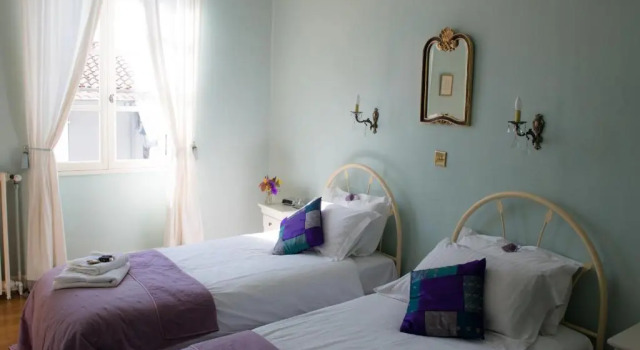 La Maison Des Lys, Book Hotel Valence-sur-Baise Languedoc-Roussillon