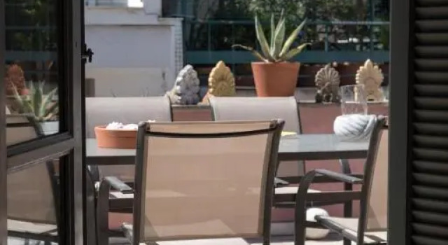 Apollonas Luxurious Apartments