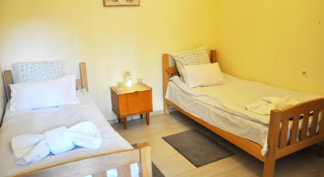 Nukiss Hostel, Забронировать Хостел Хостелы Тбилиси, рядом с Сад Самайя, Хостел