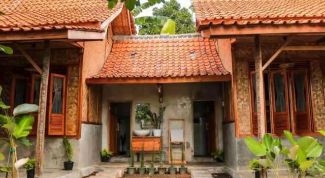 Paddies Homestay Sukawangi RedPartner, Book Hotel Cianjur West Java