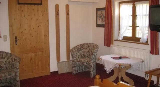 Gästehaus Walserheimat, Book Hotel Mittelberg Kleinwalsertal